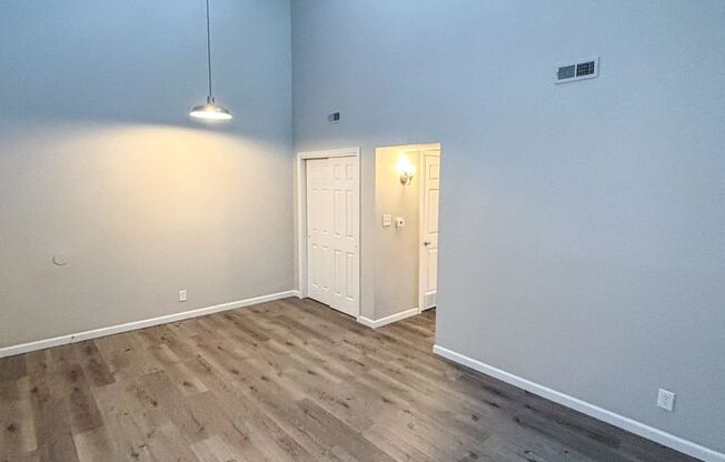 1 bed, 1 bath, 585 sqft, $738, Unit 1301 - A33