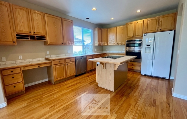 1965 QUADRANGLE CT