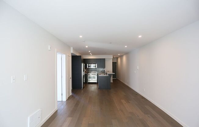 2 beds, 1 bath, $4,495, Unit # 304
