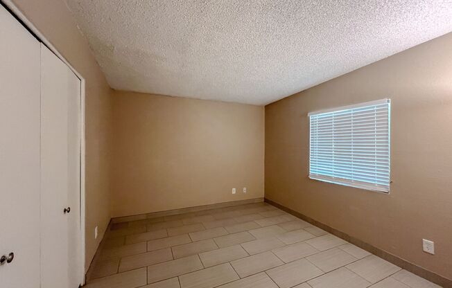 2 beds, 1 bath, 800 sqft, $1,325, Unit 417 - A