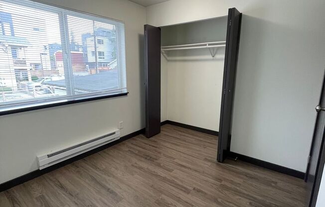 2 beds, 2 baths, $2,295, Unit 309