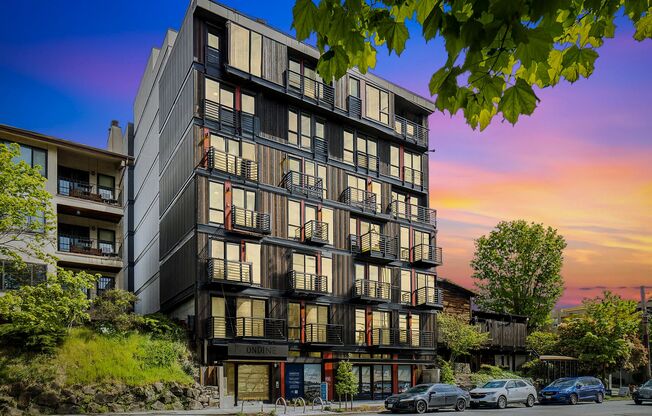 Ondine Eastlake | Studios, 1br & 2br's | 1 Month Free on Select Units!