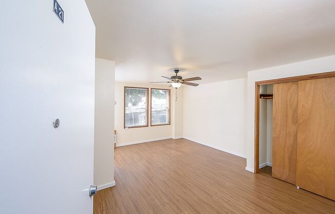 Studio, 1 bath, 400 sqft, $1,150, Unit A21