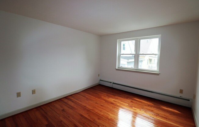180 Bond St / Theo Investments LLC