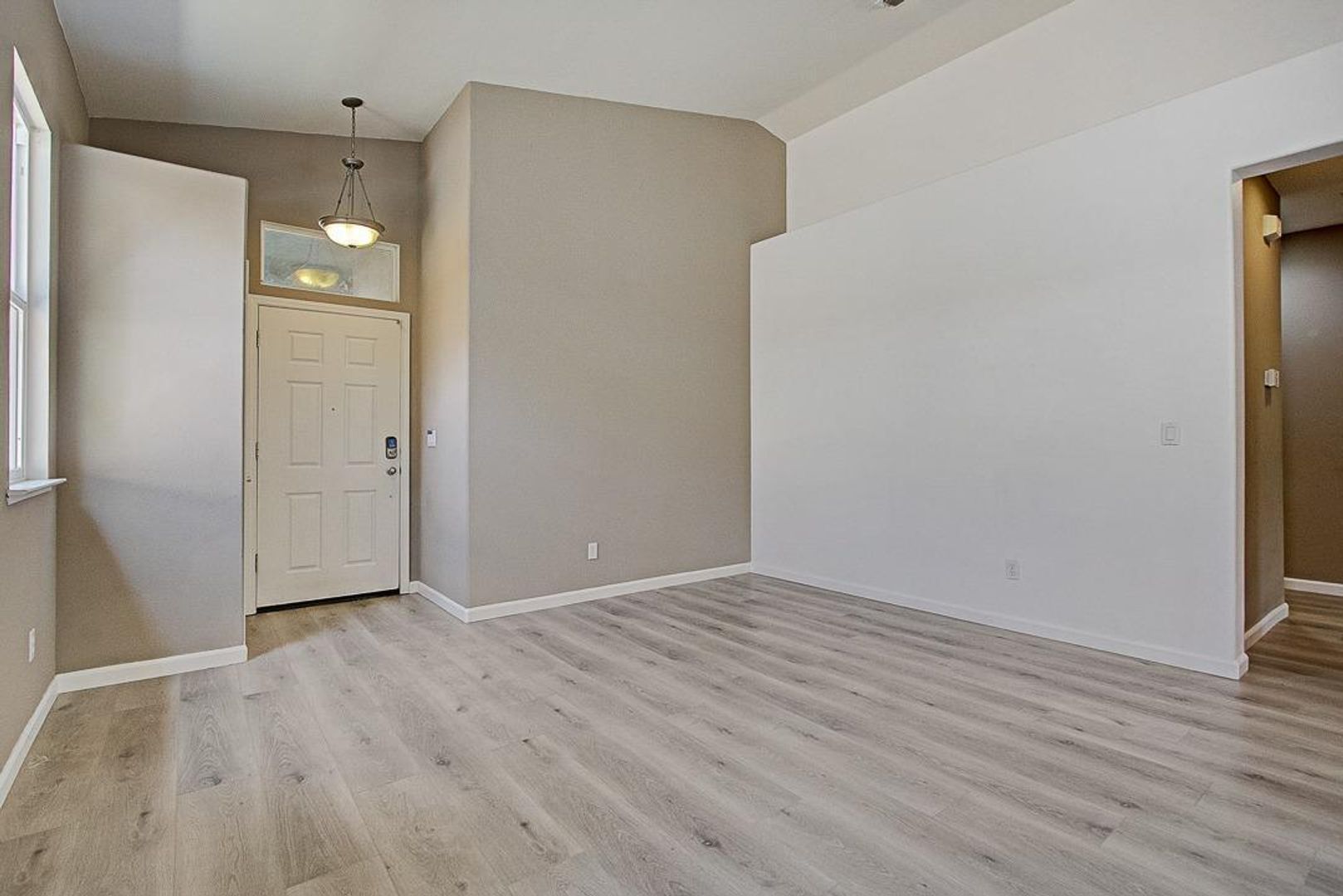 Updated 3 Bedroom 2 Bathroom Home in Rancho Cordova