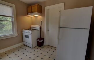 1 bed, 1 bath, 525 sqft, $695, Unit Apt 2