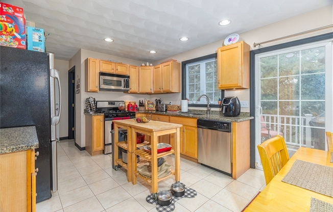 114 GRANVILLE AVE