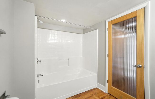 1 bed, 1 bath, 881 sqft, $1,441, Unit 3301-206