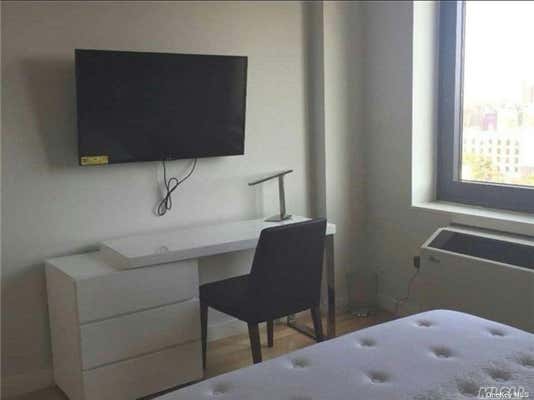 1 bed, 1 bath, 650 sqft, $2,800, Unit 5D