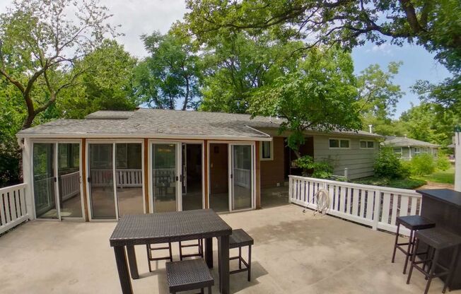 3D Tour Available - Garage Parking + Sun Room + Washer & Dryer Hook-Ups! Available August 5th!