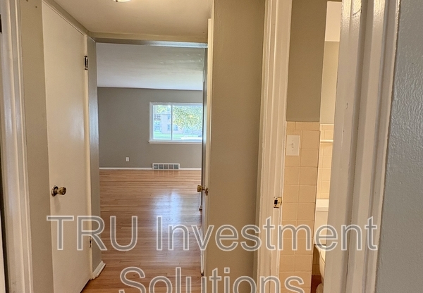 9510 W CAPITOL DR