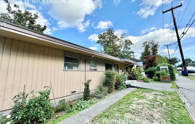 1018 W NICKERSON ST
