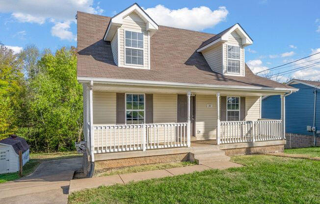 3 Bedroom Pet Friendly Home For Rent Near Post!