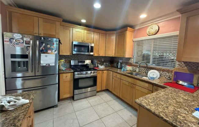 1 KITCHEN