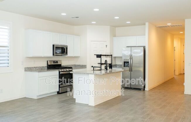 5730 W ODEUM LN