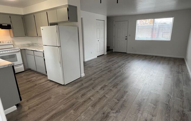 5018-3t - 851 NE A Street #A-D