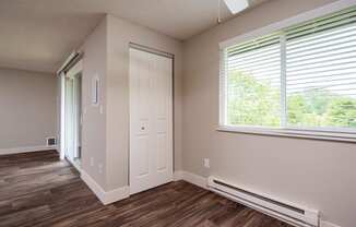Oak Grove Dining Room Extra Storage