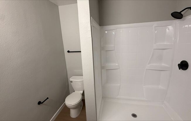 2 beds, 2 baths, 1,000 sqft, $2,985, Unit D63