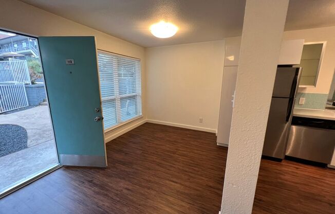 1 bed, 1 bath, 767 sqft, $1,399, Unit RRO-119