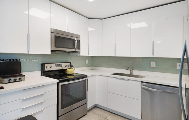 1450 Brickell Bay Dr