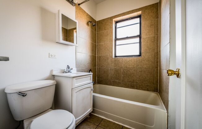 6400 S Rockwell
