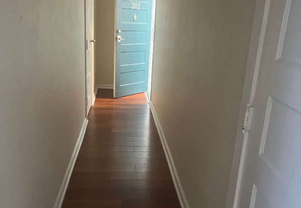406 N. Delaware St 211