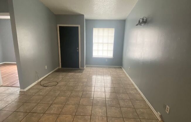 2 beds, 2 baths, $1,000