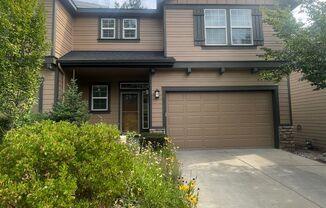 2 Story Townhouse in Bend