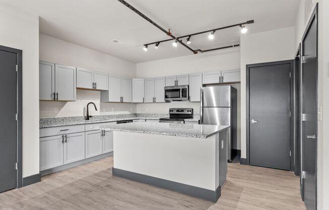 2 beds, 2.5 baths, 1,320 sqft, $2,365, Unit 192