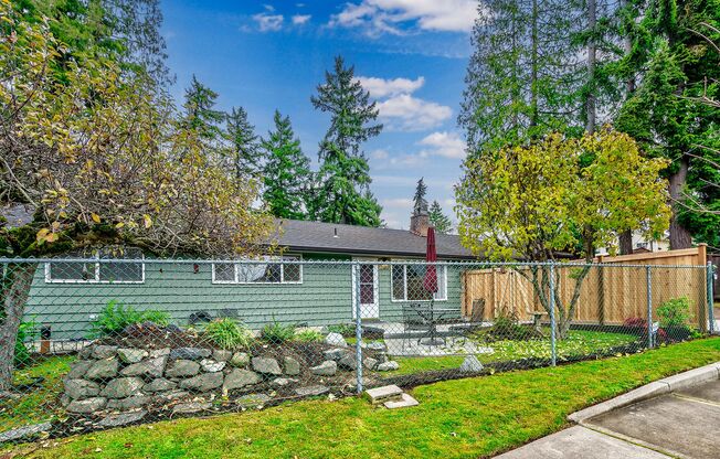 East Lynnwood Three Bed, 1 1/2 Bath Rambler