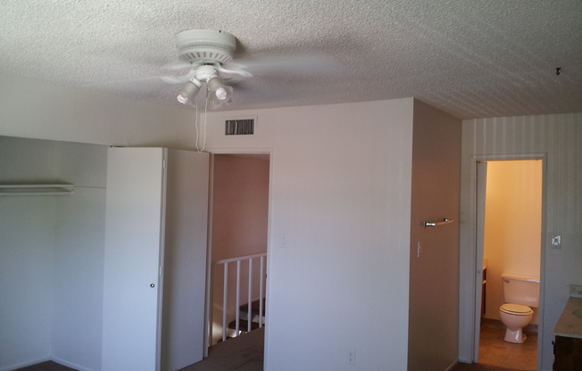 2 beds, 1.5 baths, 1,090 sqft, $1,650, Unit 58