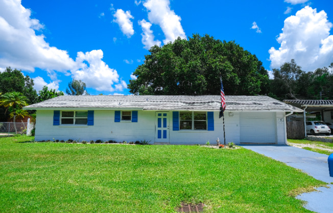 408 Pinewood Ave