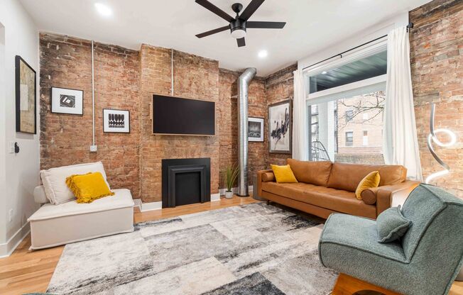 6 Bed 4 bath Fully Furnished Oakland