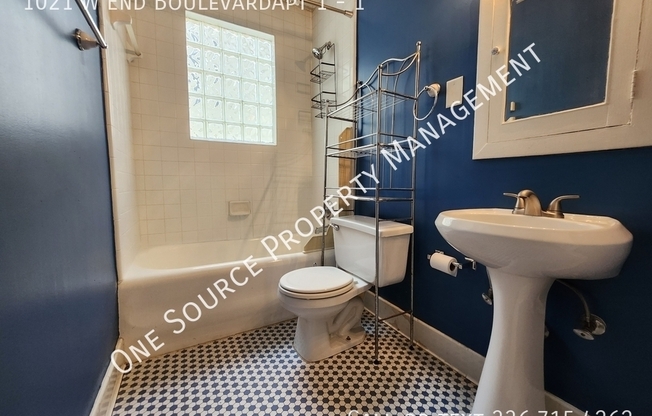 1021 W BOULEVARDAPT 1