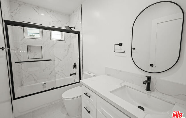 2700 FLETCHER DR