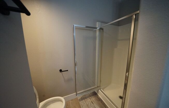 2 beds, 2 baths, $1,495, Unit Building 9