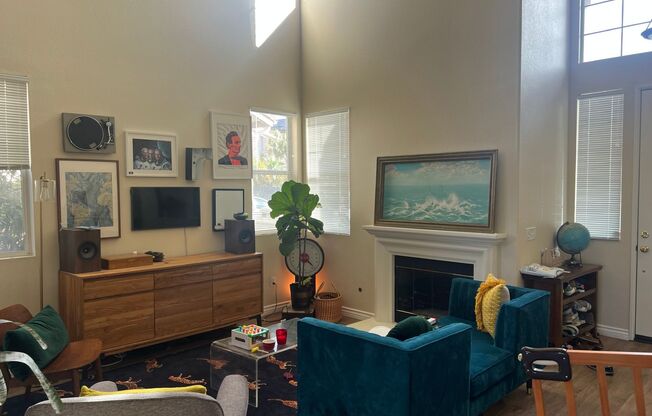Great 2 Story 3 bed 2.5 bath near Guajome Lake in Oceanside