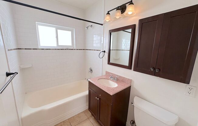 2 beds, 1 bath, 700 sqft, $2,995, Unit 4748