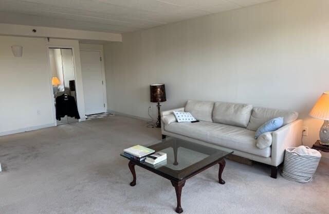 1 bed, 1 bath, 613 sqft, $2,550, Unit 604
