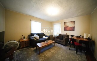 4 PERCY PL