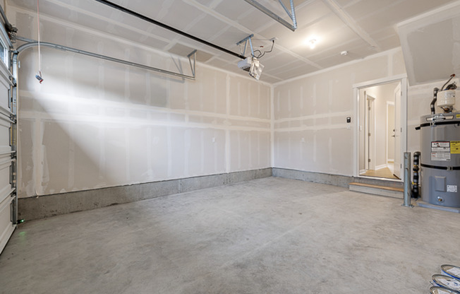 3 beds, 3.5 baths, $3,700, Unit 4