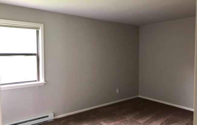 1 bed, 1 bath, 800 sqft, $1,375, Unit 14