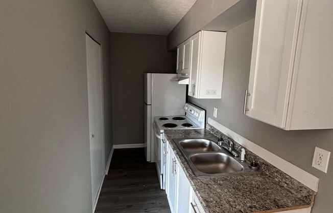 1 bed, 1 bath, 550 sqft, $690