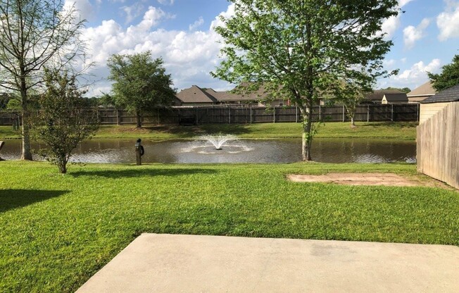 3 Bedroom 2 Bathroom Patio Home on Lake in Carencro