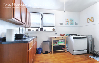 4519 N MILWAUKEE AVE