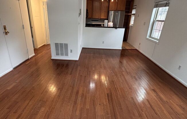 Alexandria/North Old Town/Harbor Terrace - 1413 Abingdon Drive - $2,400.00