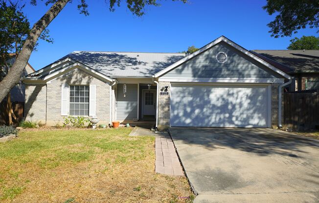 Great Home Near Randolph AFB - Realtor Commission: $500