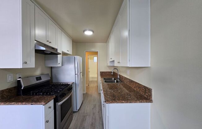 1 bed, 1 bath, $1,795, Unit C