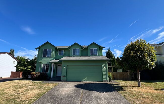 2 Story North Salmon Creek Home for Lease - 916 NW 148th St