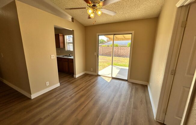 MI Special! *NEW* Paint *NEW* Flooring *NO* HOA Glendale Home 4 Rent!